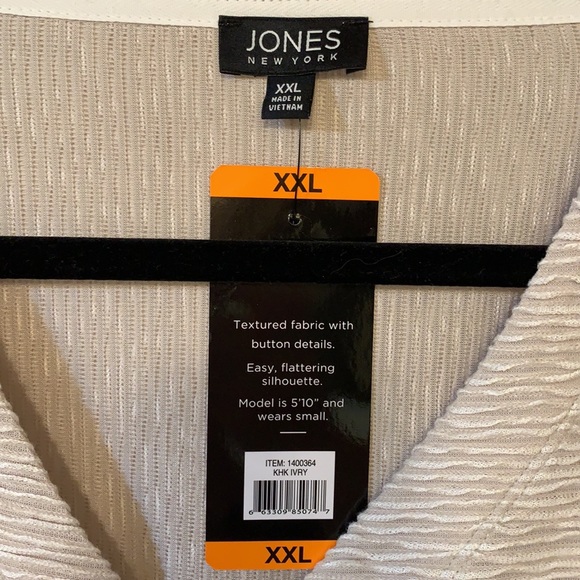 Jones New York textured top NWT - Picture 3 of 6